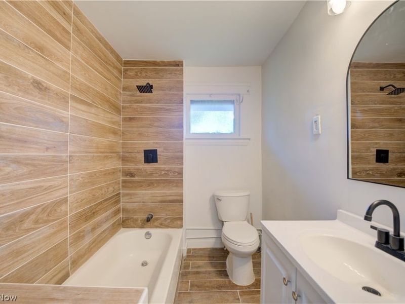 3241 E 116th Street, Cleveland, OH 44120 Photo 31