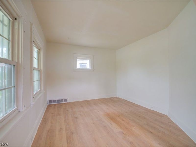 3241 E 116th Street, Cleveland, OH 44120 Photo 8