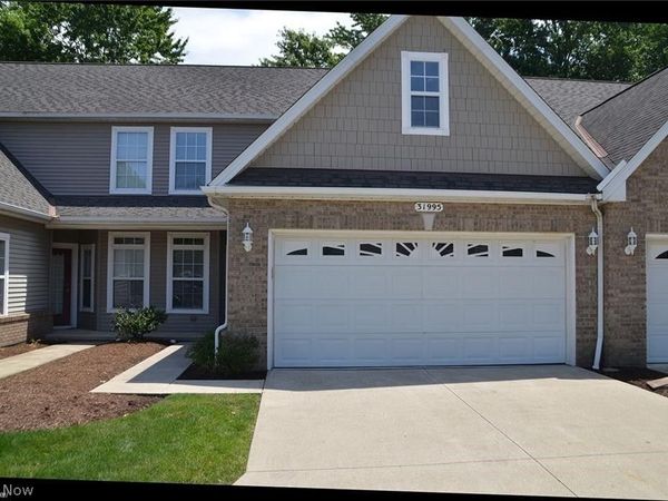 31995 Magnolia Lane , Avon Lake, OH 44012