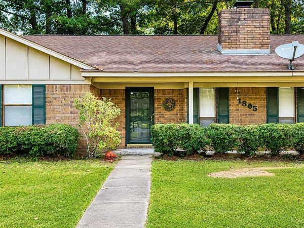 1305 War Eagle, Pine Bluff, AR 71603