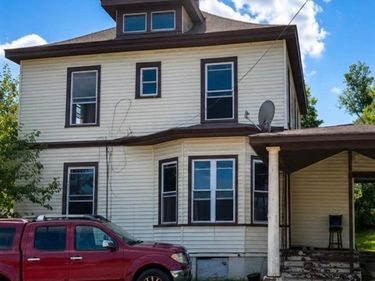 106 W Main Street , Horse Cave, KY 42749