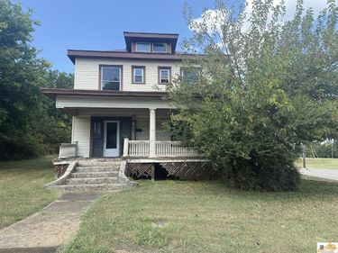 106 W Main Street, Horse Cave, KY 42749