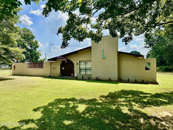 776 E Park Street , Alamo, TN 38001