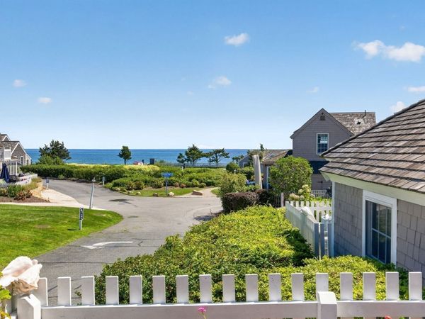 4 Brant Rock Rd, Unit 4, Mashpee, MA 02649