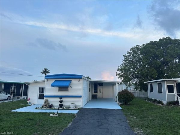152 Cape Sable DR, NAPLES, FL 34104