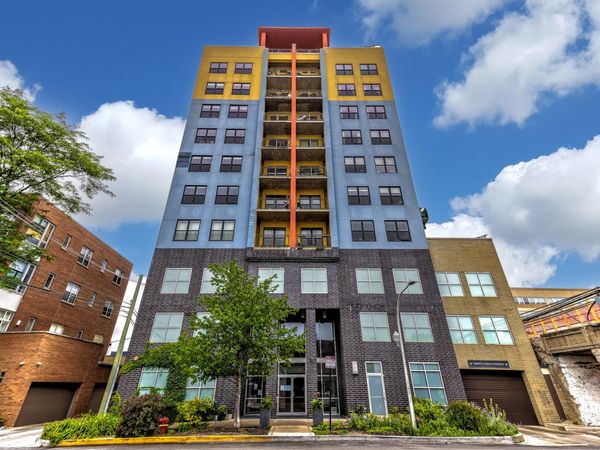 1122 W Catalpa Avenue , Unit 402, Chicago, IL 60640