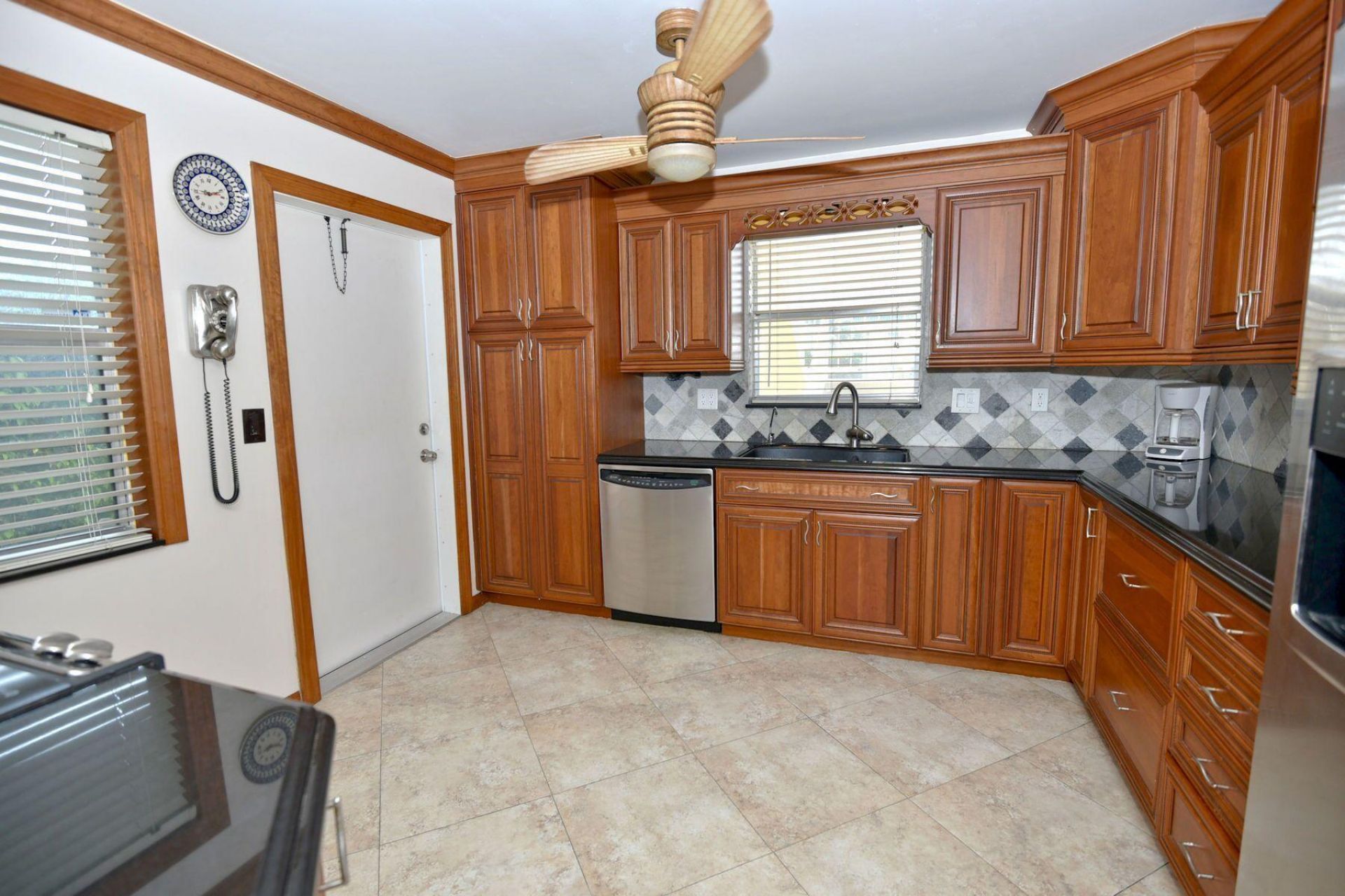 109 Wettaw Lane, Unit 101, North Palm Beach, FL 33408 Photo