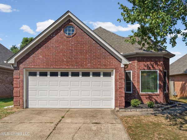 5967 Alexandria Lane, Southaven, MS 38671