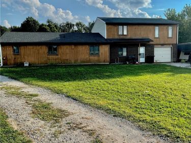 3102 Shaffer Road, Atwater, OH 44201