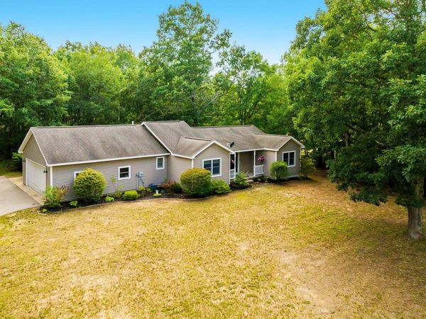 11777 Many Oaks Drive, Interlochen, MI 49643