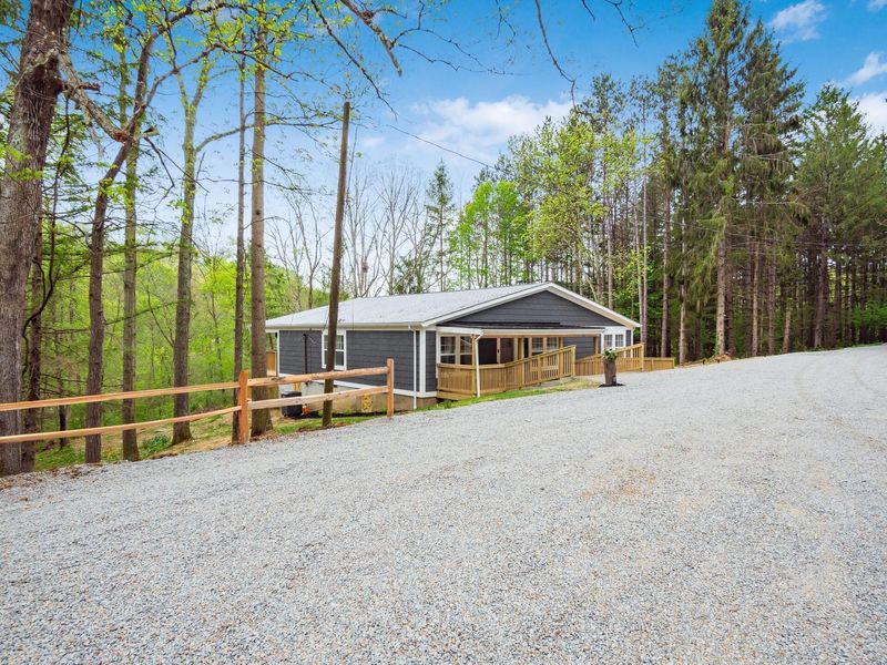 35619 Vickers Road, Logan, OH 43138 Photo 9