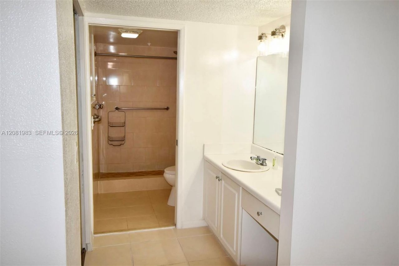 1650 SW 124th Ter , Unit 102D, Pembroke Pines, FL 33027 Photo