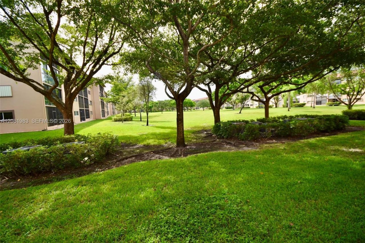 1650 SW 124th Ter , Unit 102D, Pembroke Pines, FL 33027 Photo