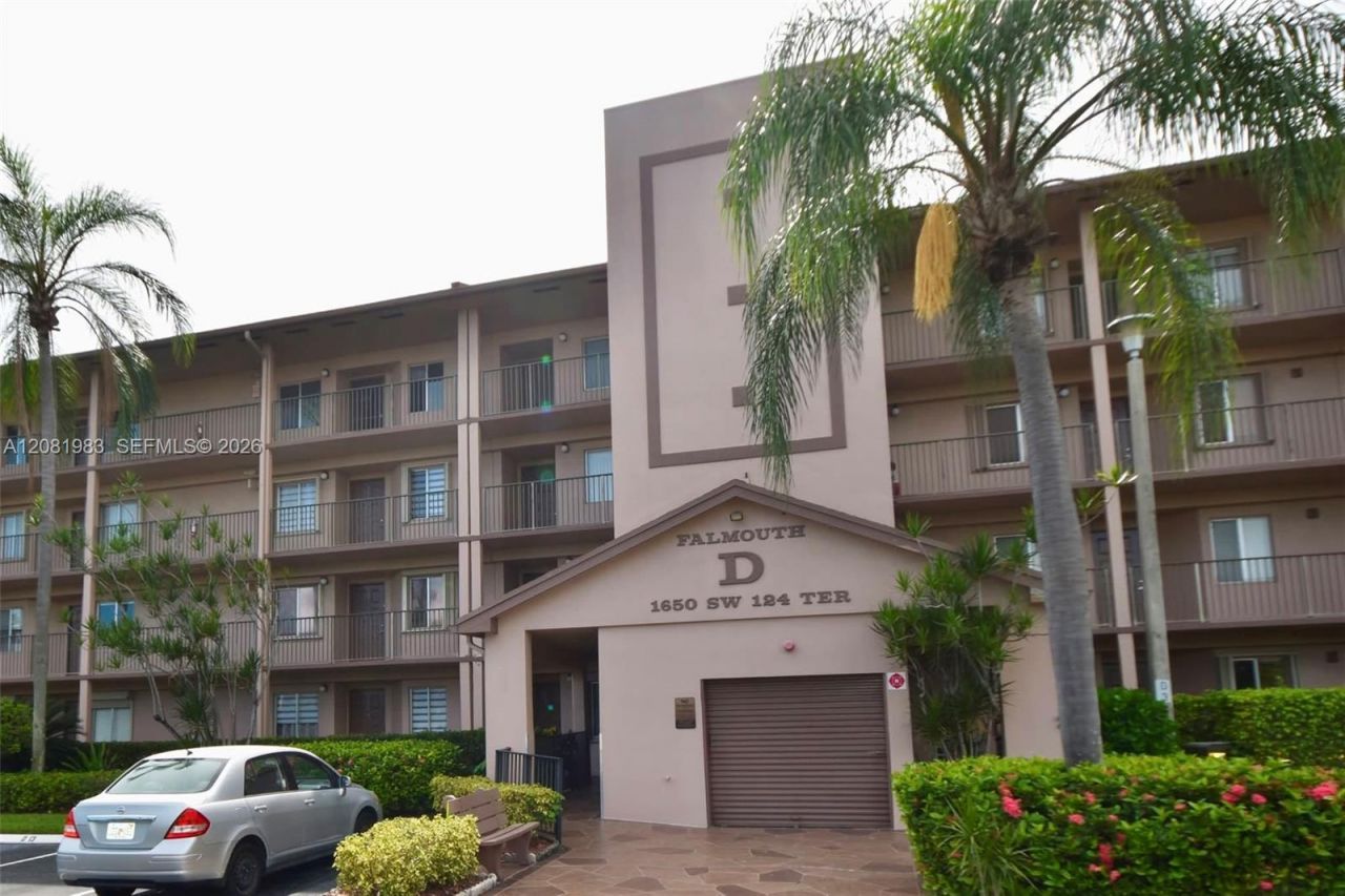 1650 SW 124th Ter , Unit 102D, Pembroke Pines, FL 33027 Photo