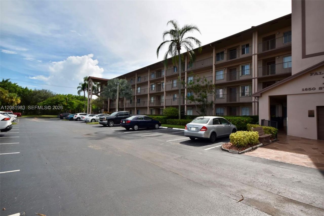 1650 SW 124th Ter , Unit 102D, Pembroke Pines, FL 33027 Photo