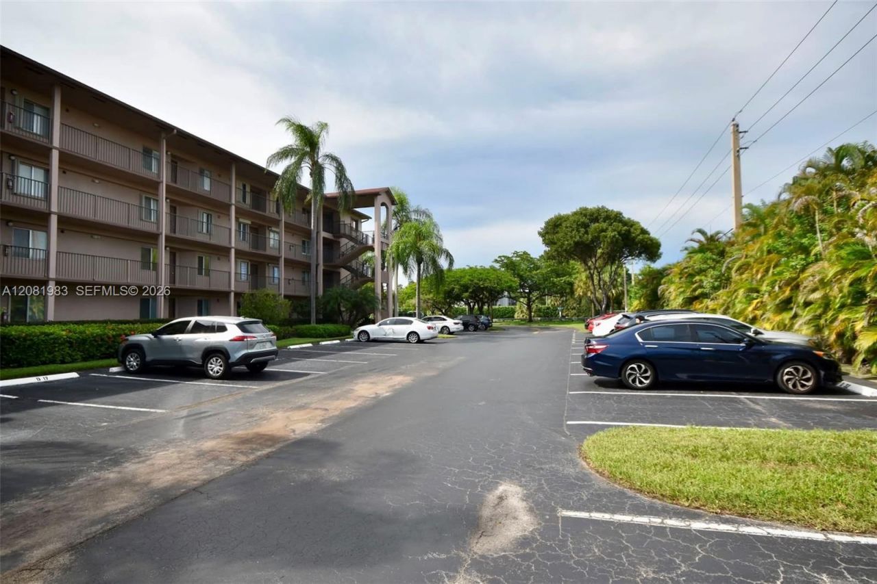 1650 SW 124th Ter , Unit 102D, Pembroke Pines, FL 33027 Photo
