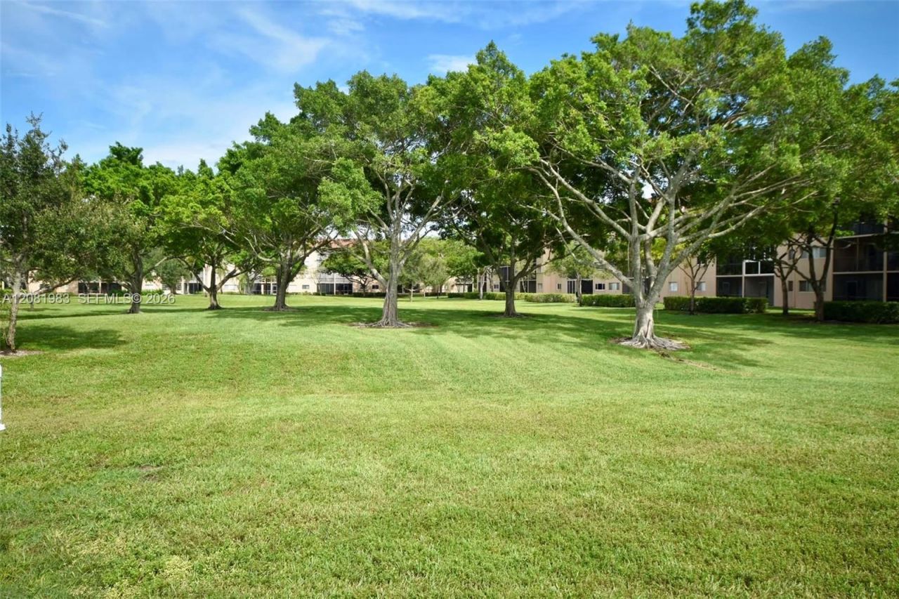 1650 SW 124th Ter , Unit 102D, Pembroke Pines, FL 33027 Photo