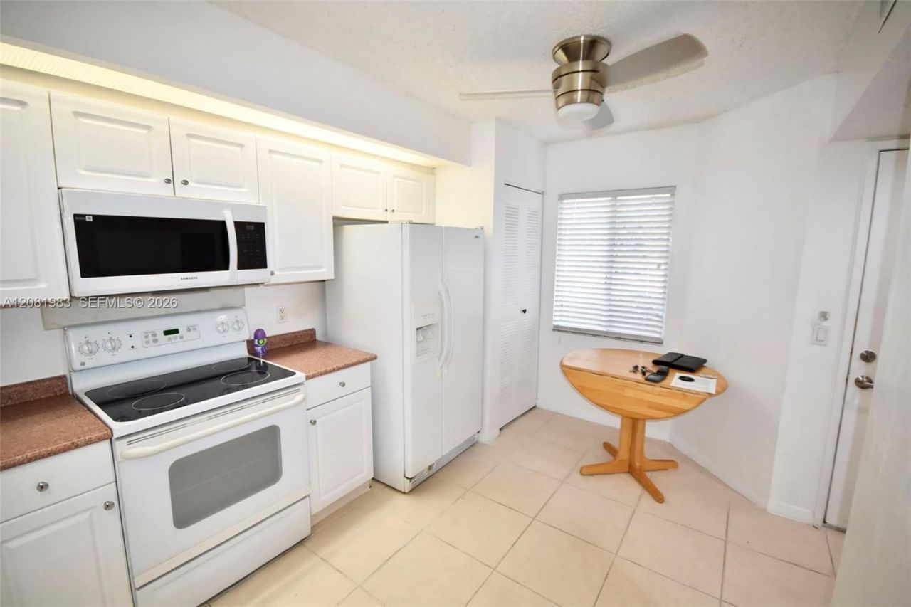 1650 SW 124th Ter , Unit 102D, Pembroke Pines, FL 33027 Photo