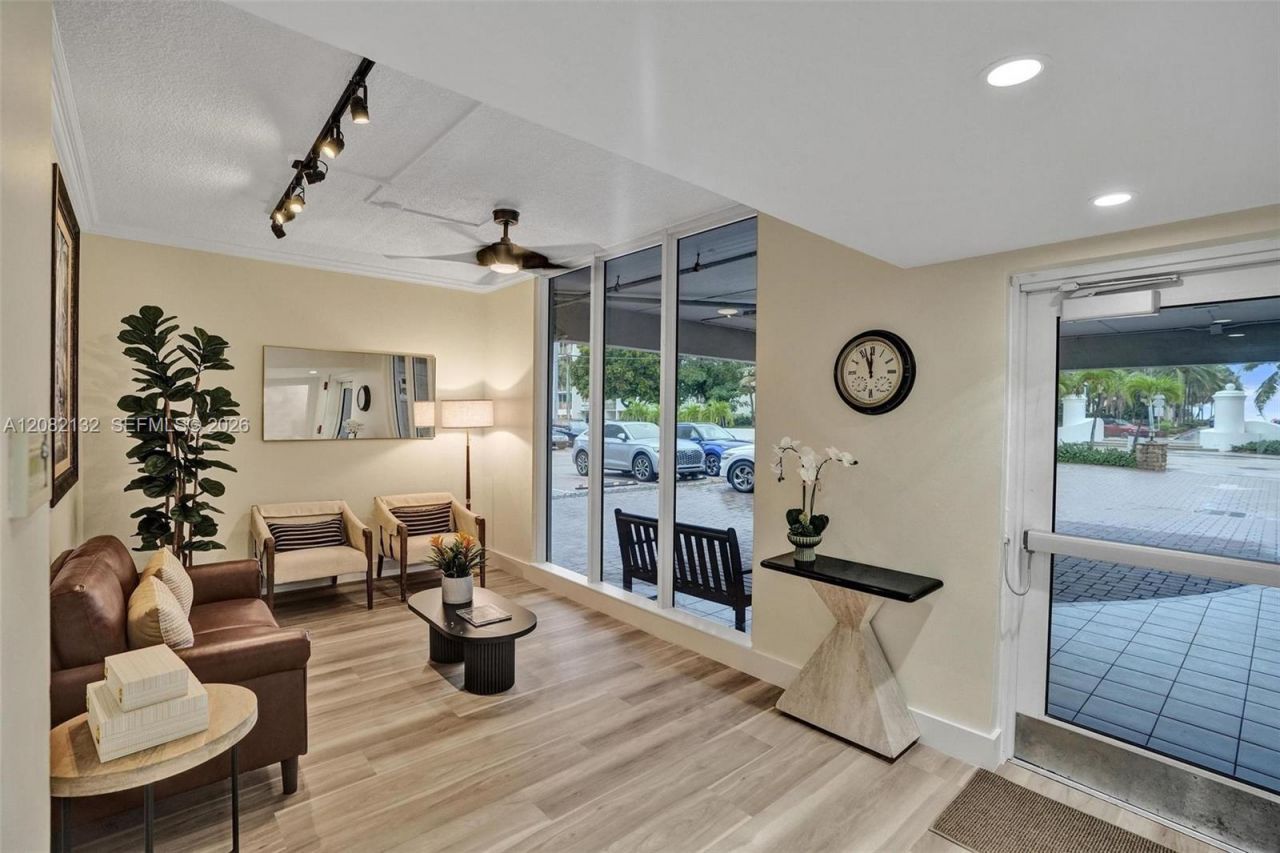 95 N Birch Rd, Unit 301, Fort Lauderdale, FL 33304 Photo