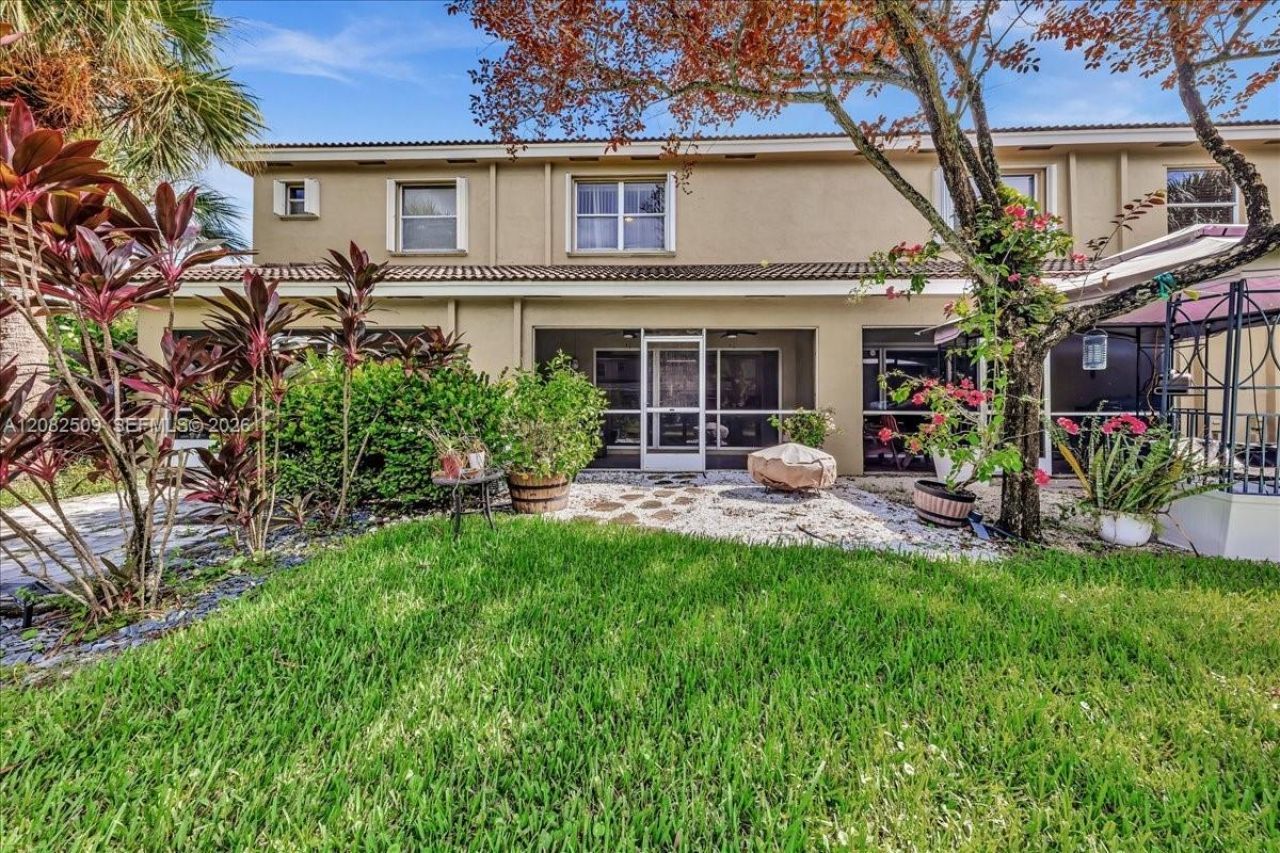 12152 SW 4th St , Pembroke Pines, FL 33025 Photo