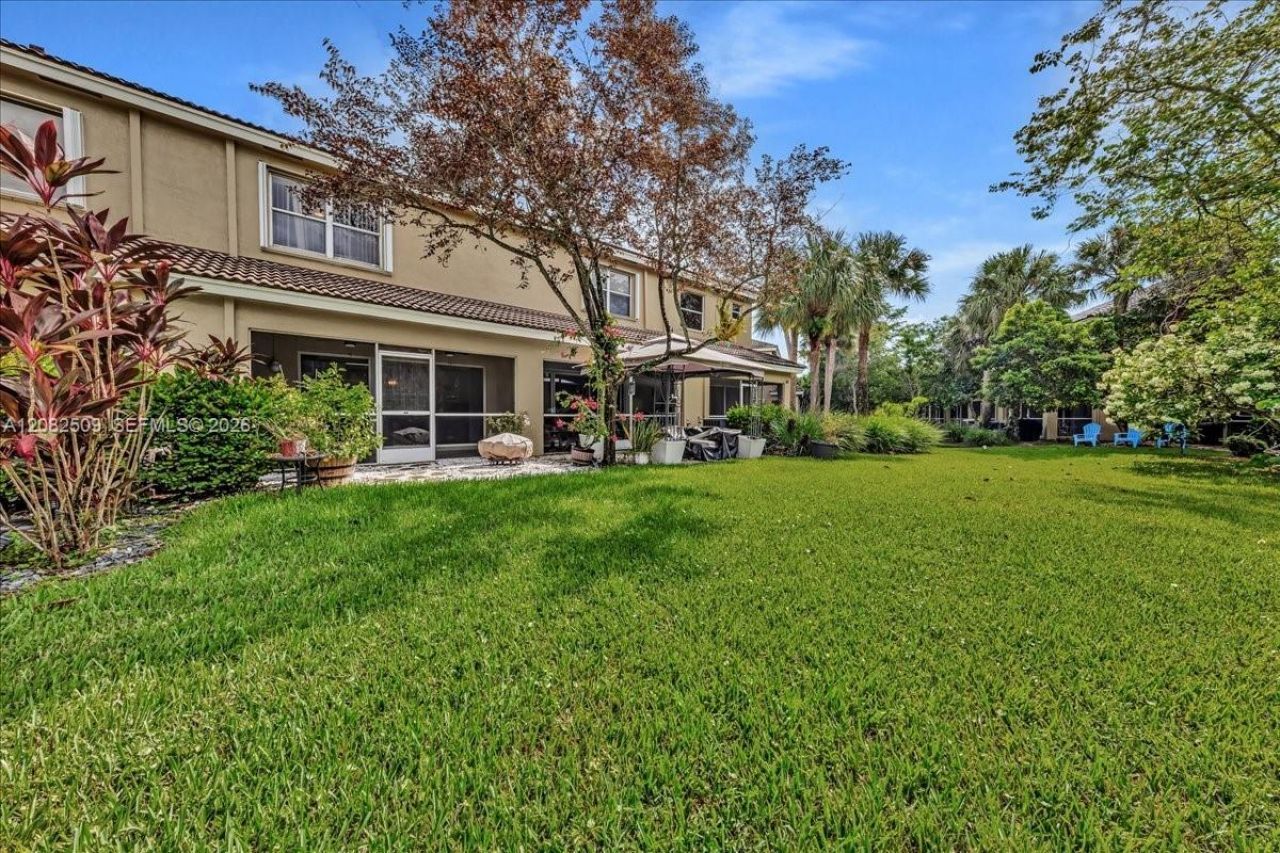 12152 SW 4th St , Pembroke Pines, FL 33025 Photo
