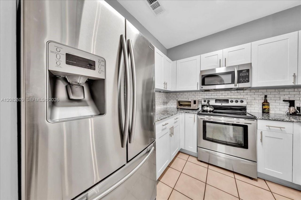 12152 SW 4th St , Pembroke Pines, FL 33025 Photo