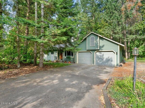 12393 N Emerald DR , Hayden, ID 83835