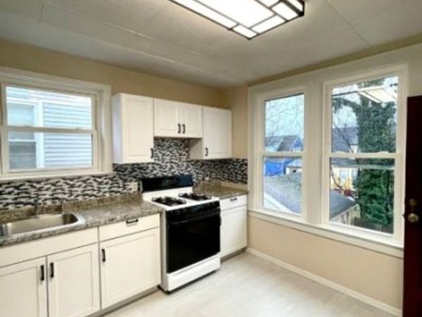 16 Hazel Pl, Unit 2, Irvington, NJ 07111