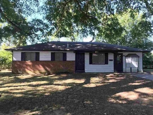 504 Warren St , Jacksonville, AR 72076