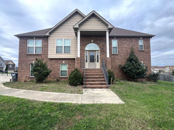1701 Winterhaven Ct , Clarksville, TN 37042