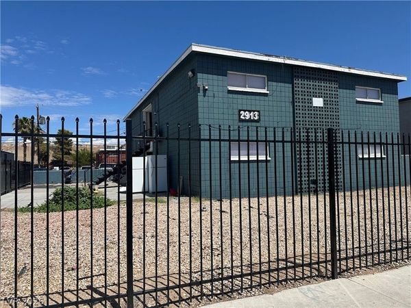 2913 Stewart Avenue , Unit 1, Las Vegas, NV 89101