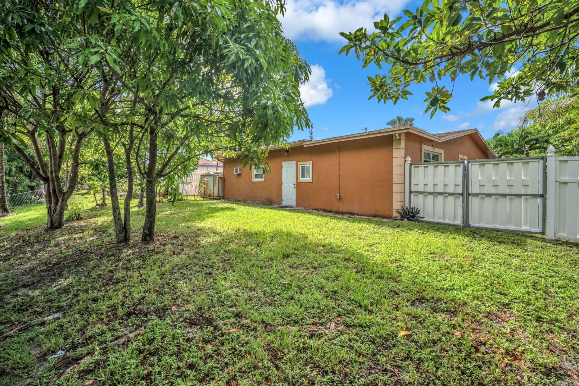 7399 NW 20th Court, Sunrise, FL 33313 Photo