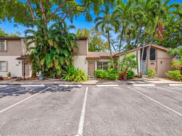 7243 W SUNRISE Boulevard, Unit 7243K, Plantation, FL 33313