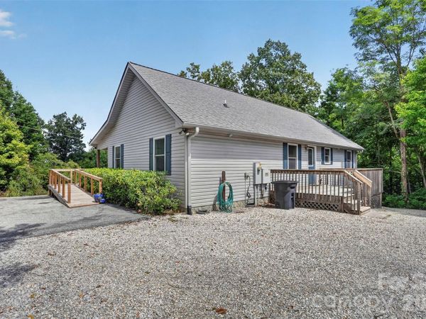 44 Autumn View Drive, Hendersonville, NC 28792