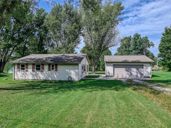 6503 Garrett Road , Ravenna, OH 44266