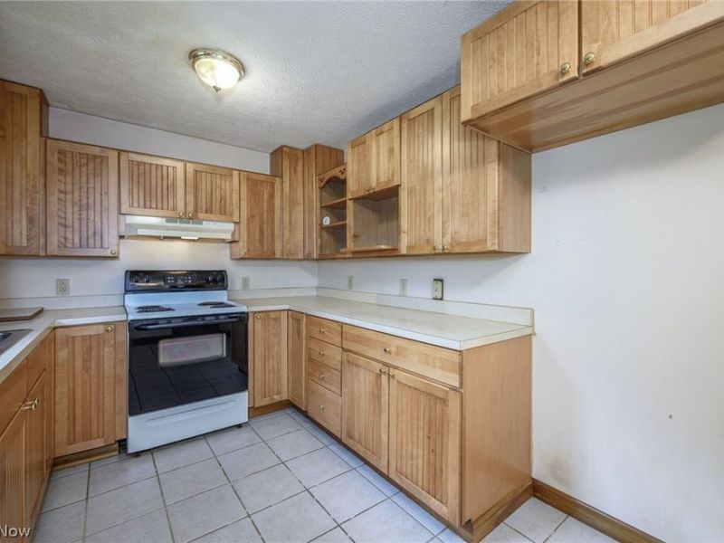 6503 Garrett Road, Ravenna, OH 44266 Photo 7