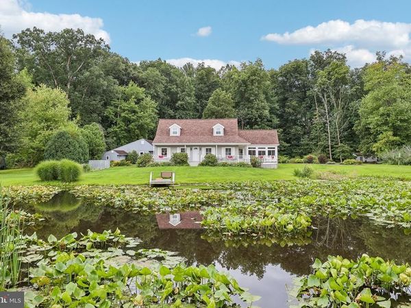 117 E CONESTOGA ROAD, ELVERSON, PA 19520