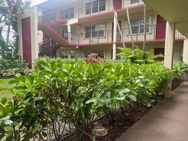 200 SW 132nd Way , Unit 209L, Pembroke Pines, FL 33027 Photo