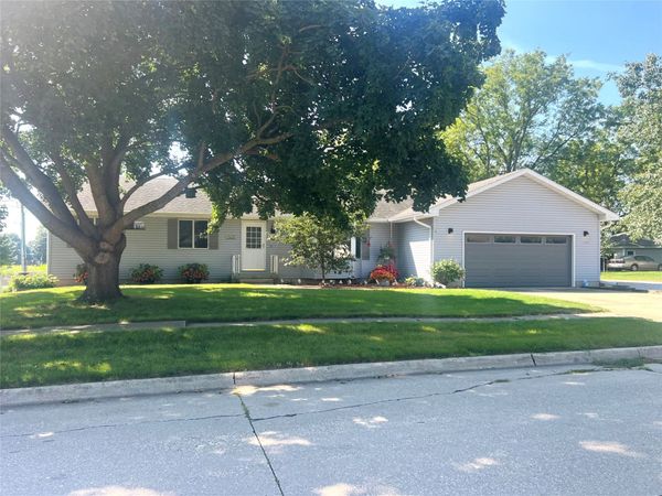 1909 Pine Street, Perry, IA 50220