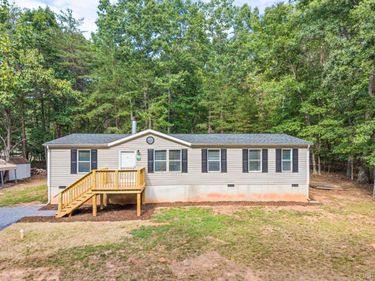 1523 Moccasin Path Trail, Huddleston, VA 24104