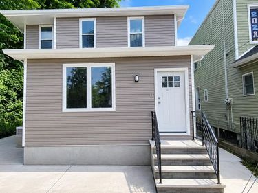 100-03 90 Avenue, Richmond Hill, NY 11418