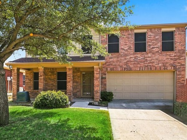 8816 Chisholm Trail, Cross Roads, TX 76227