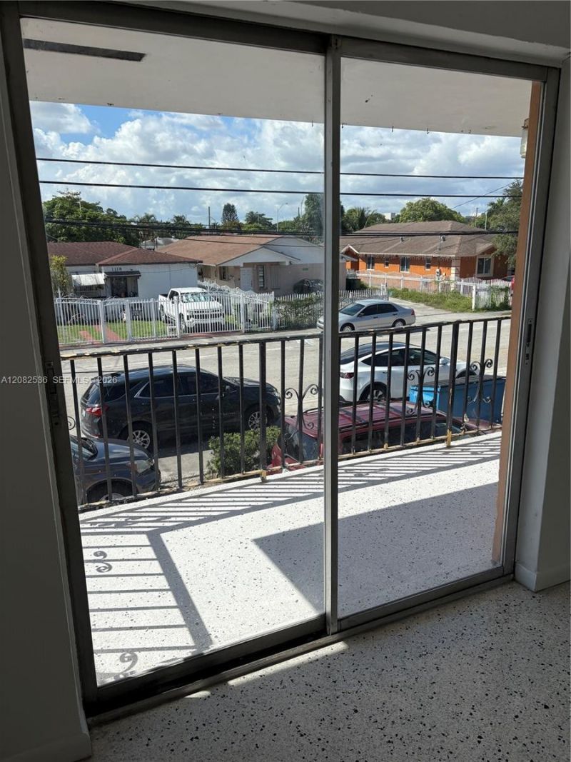 1125 SE 9th Ave , Unit 4, Hialeah, FL 33010 Photo