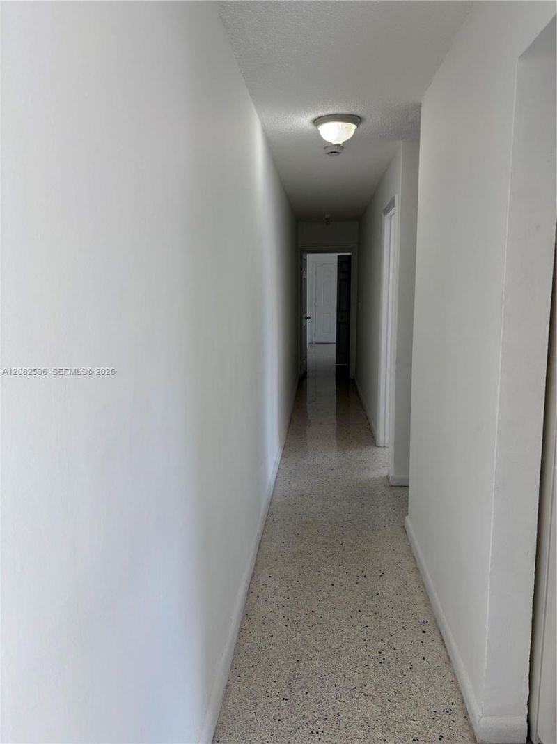 1125 SE 9th Ave , Unit 4, Hialeah, FL 33010 Photo