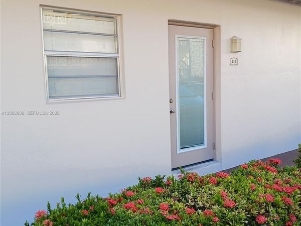 5181 W Oakland Park Blvd , Unit 112, Lauderdale Lakes, FL 33313