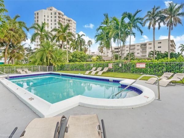 9770 E Bay Harbor Dr , Unit 6S, Bay Harbor Islands, FL 33154