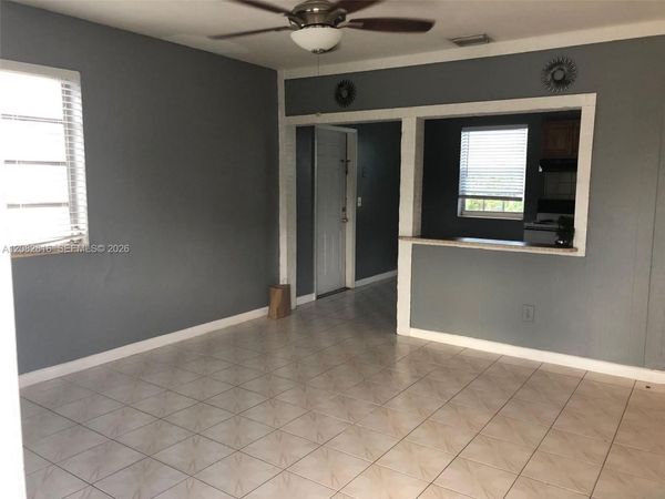 725 SW 8th Ave, Unit A, Hallandale Beach, FL 33009