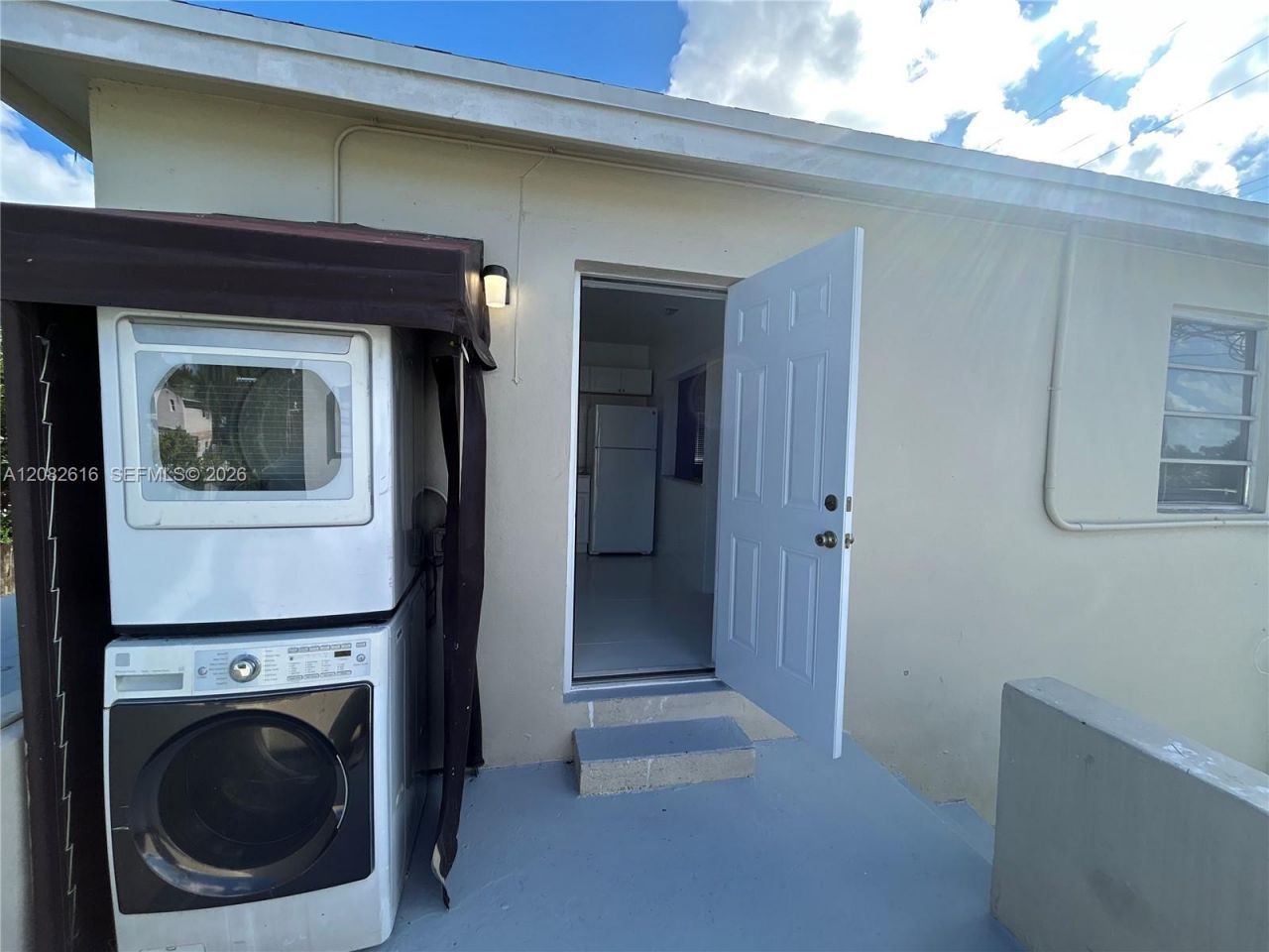 725 SW 8th Ave, Unit A, Hallandale Beach, FL 33009 Photo