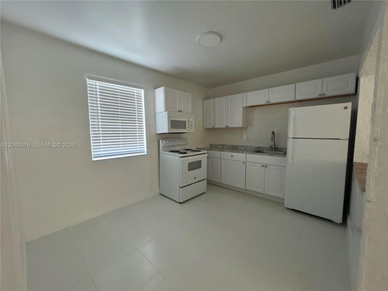 725 SW 8th Ave, Unit A, Hallandale Beach, FL 33009 Photo
