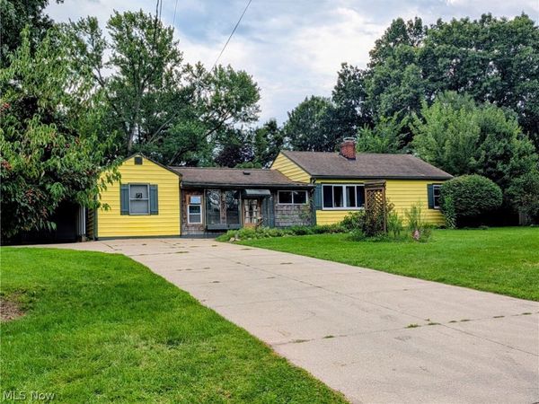 678 Shook Road, Akron, OH 44319